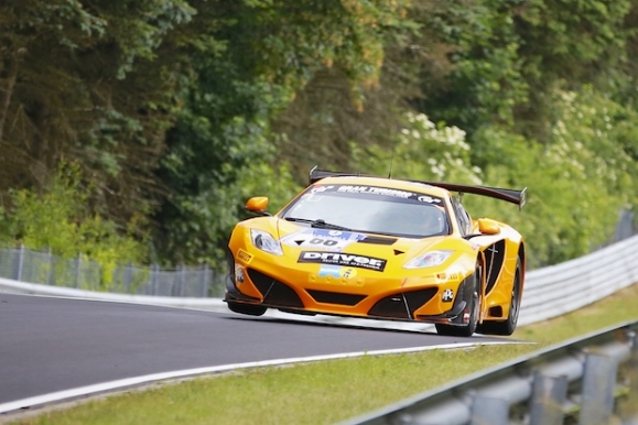 Mclaren flying at Flugplatz