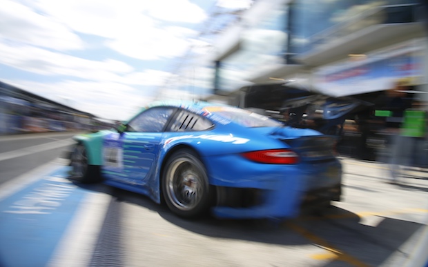 Falken #44 Porsche comes 4th