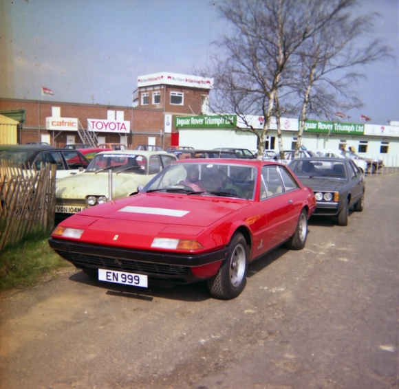 Ferrari 365GT4 2+2